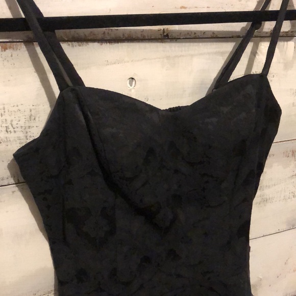 (241) Black Peplum Top - Picture 4 of 12